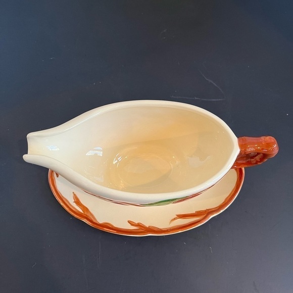 Franciscan Apple Pattern Gravy/Sauce Boat with attached Underplate - Picture 5 of 8
